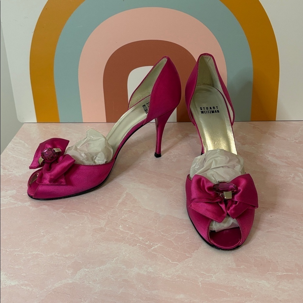 Stuart Weitzman Fuchsia Bow Heels - Picture 2 of 9